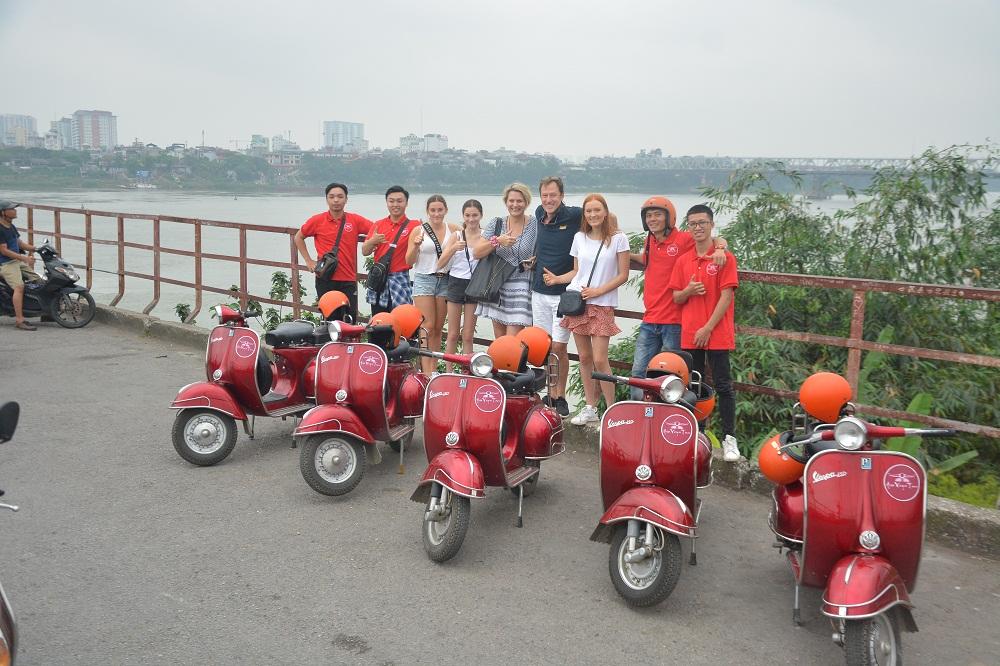 Hanoi Vespa Tours: Hanoi Countryside Vespa Tours