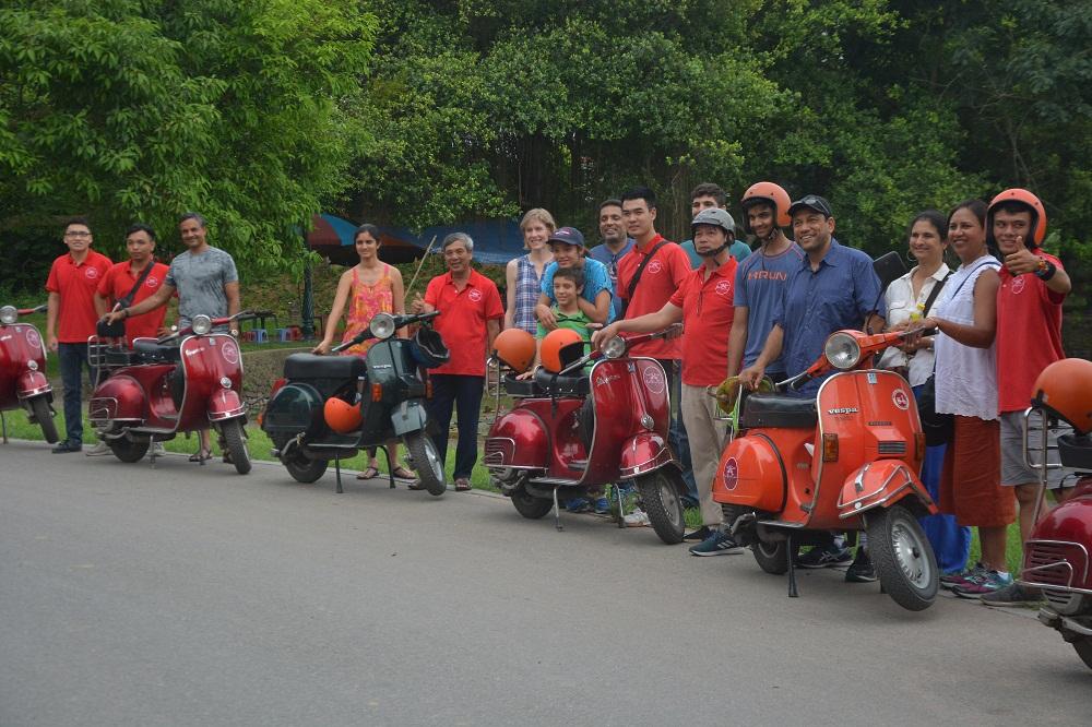 Hanoi Vespa Tours: Hanoi Countryside Vespa Tours