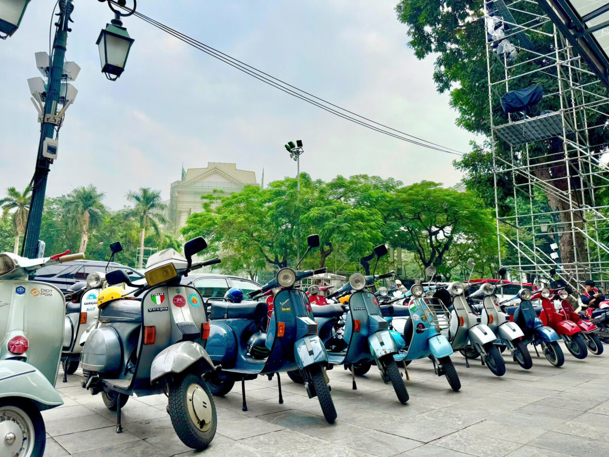Hanoi Vespa Tours: Hanoi Countryside Vespa Tours