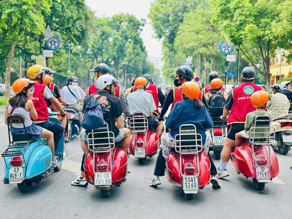 Hanoi Vespa Tours: Hanoi Countryside Vespa Tours
