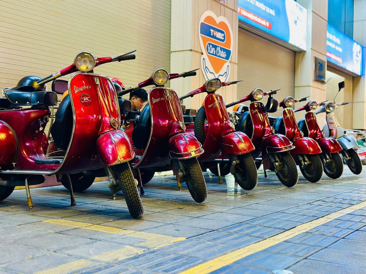 Hanoi Vespa Tours: Hanoi Countryside Vespa Tours