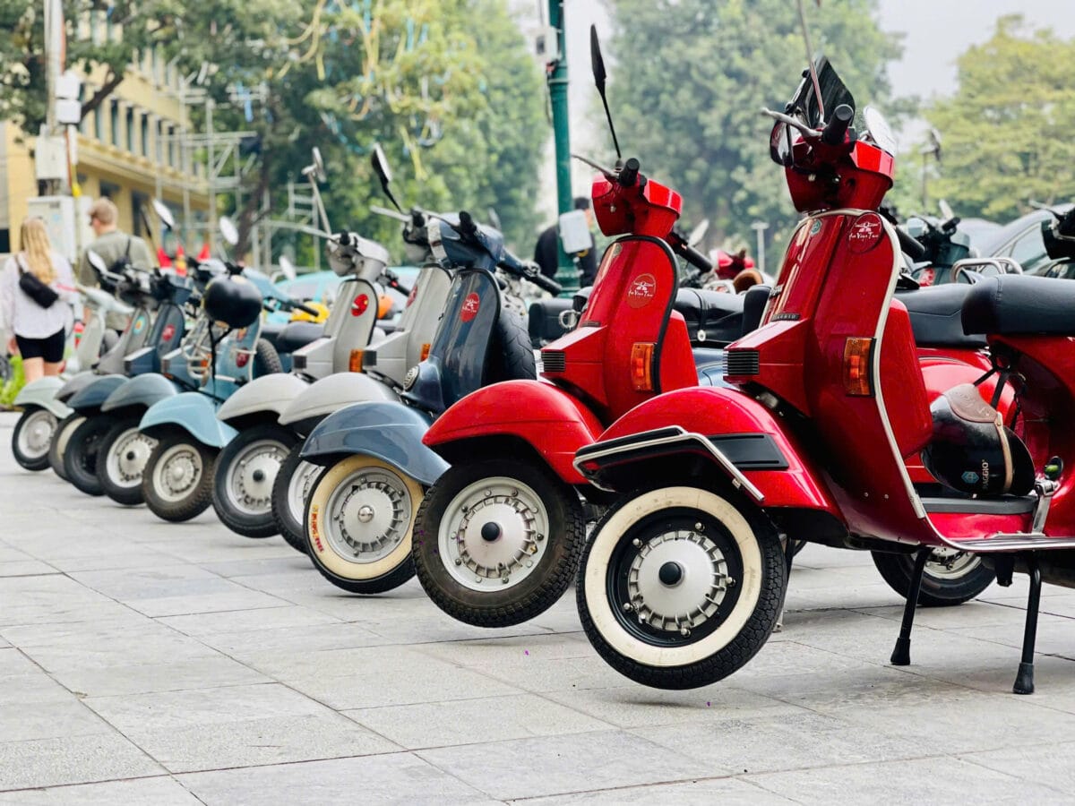Hanoi Vespa Tours: Hanoi Countryside Vespa Tours