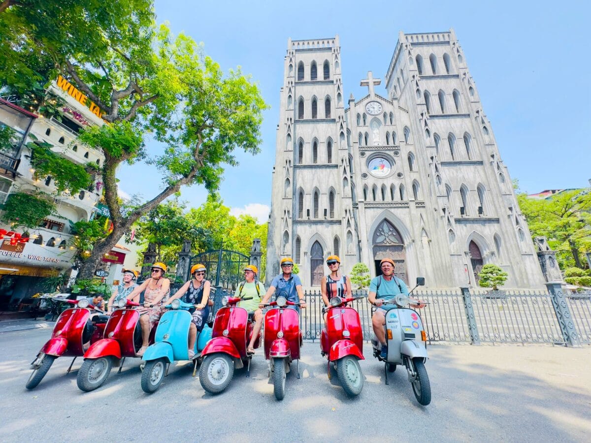 Hanoi Vespa Tours: Hanoi Countryside Vespa Tours