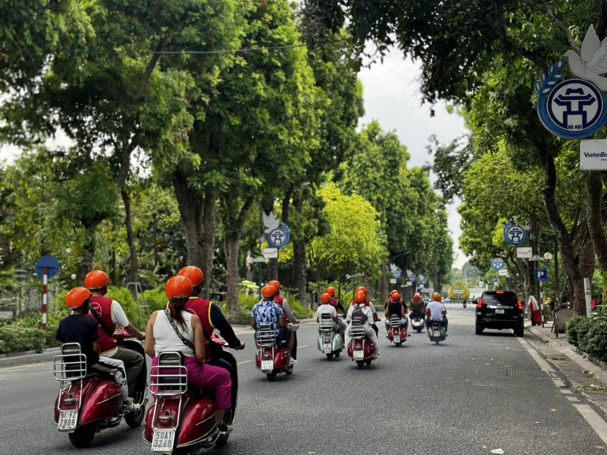 Hanoi Vespa Tours: Hanoi Countryside Vespa Tours