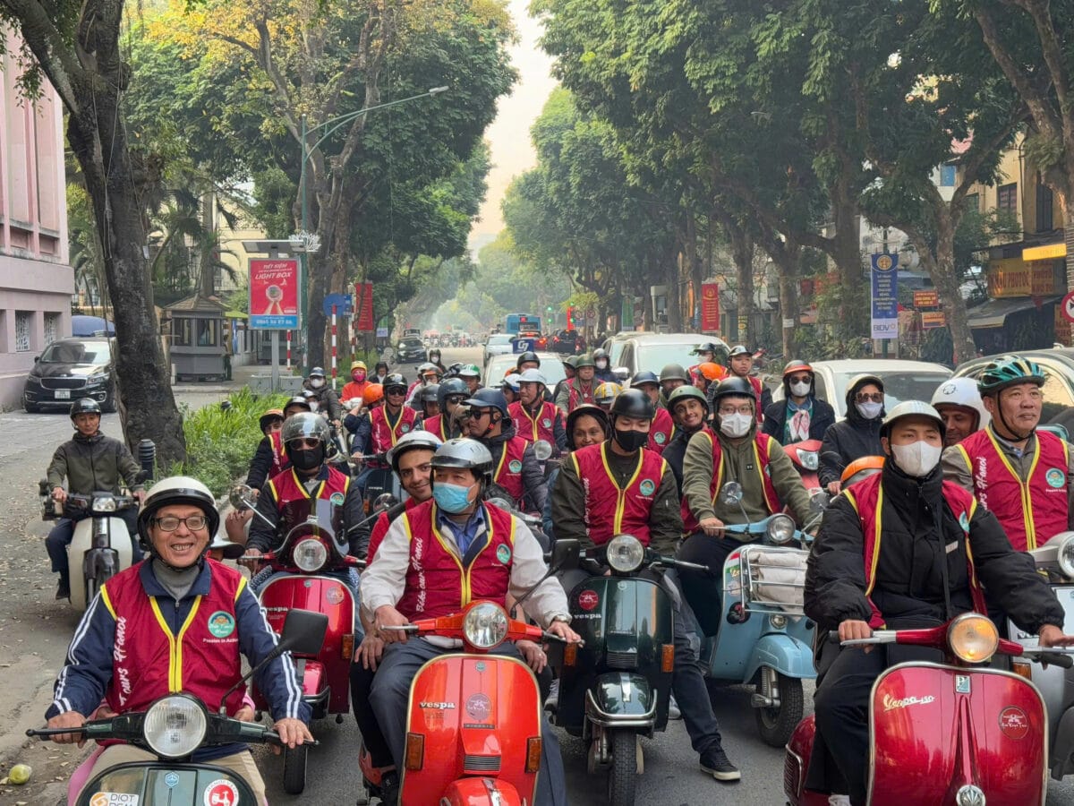 Hanoi Vespa Tours: Hanoi Countryside Vespa Tours