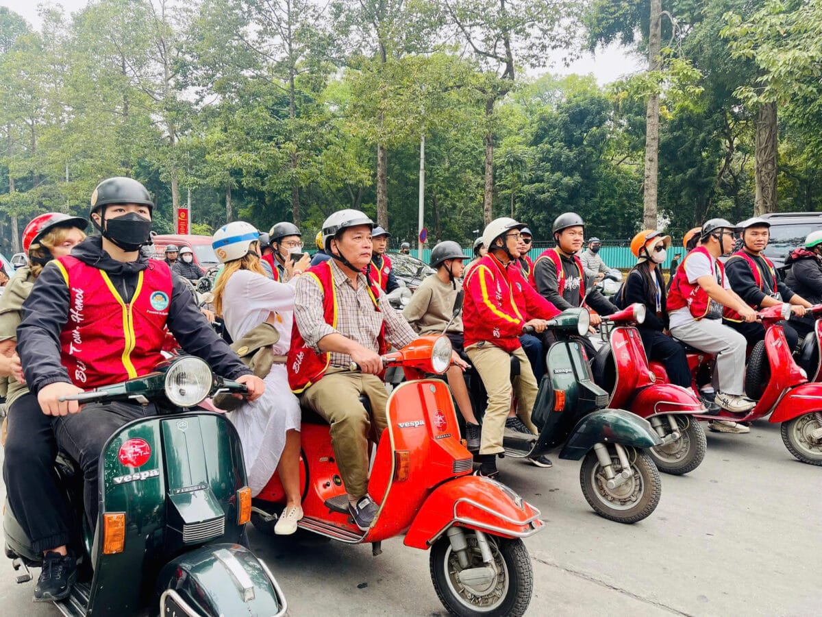 Hanoi Vespa Tours: Hanoi Countryside Vespa Tours