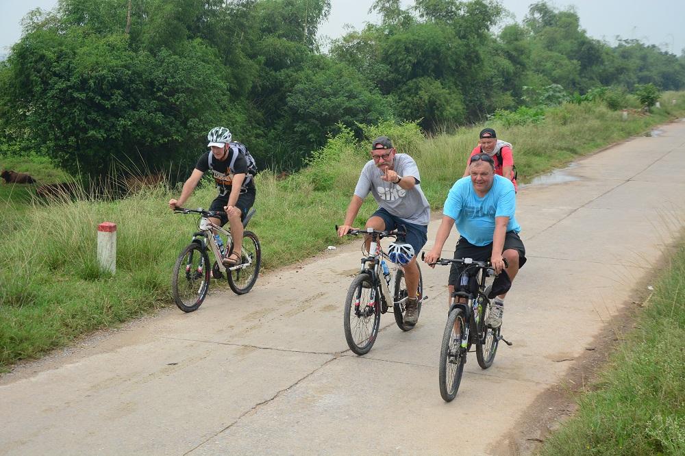 Hanoi Bicyle Tours: Bicycle Tours Hanoi City Half Day