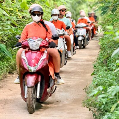 Hanoi Vespa Tour With Female Drivers